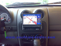 Jeep Cherokee con monitor Kenwood KVT-629DVD e navigatore KNA-G421