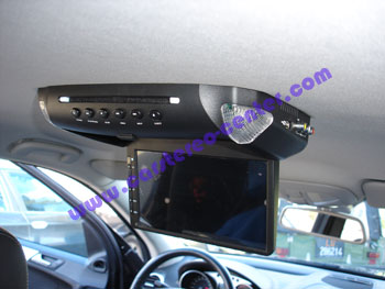 Installazione Roof Monitor da 9 pollici su Mercedes ML